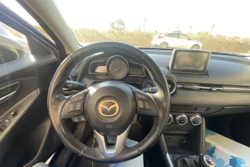 Mazda 2 Sedan  2015 3