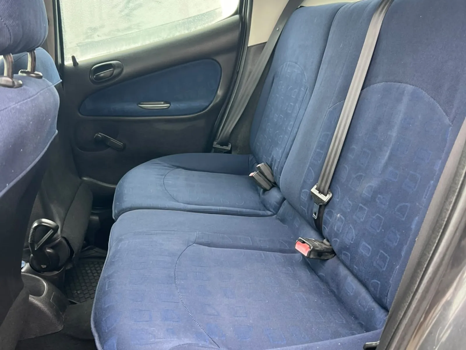 Peugeot 206  2003