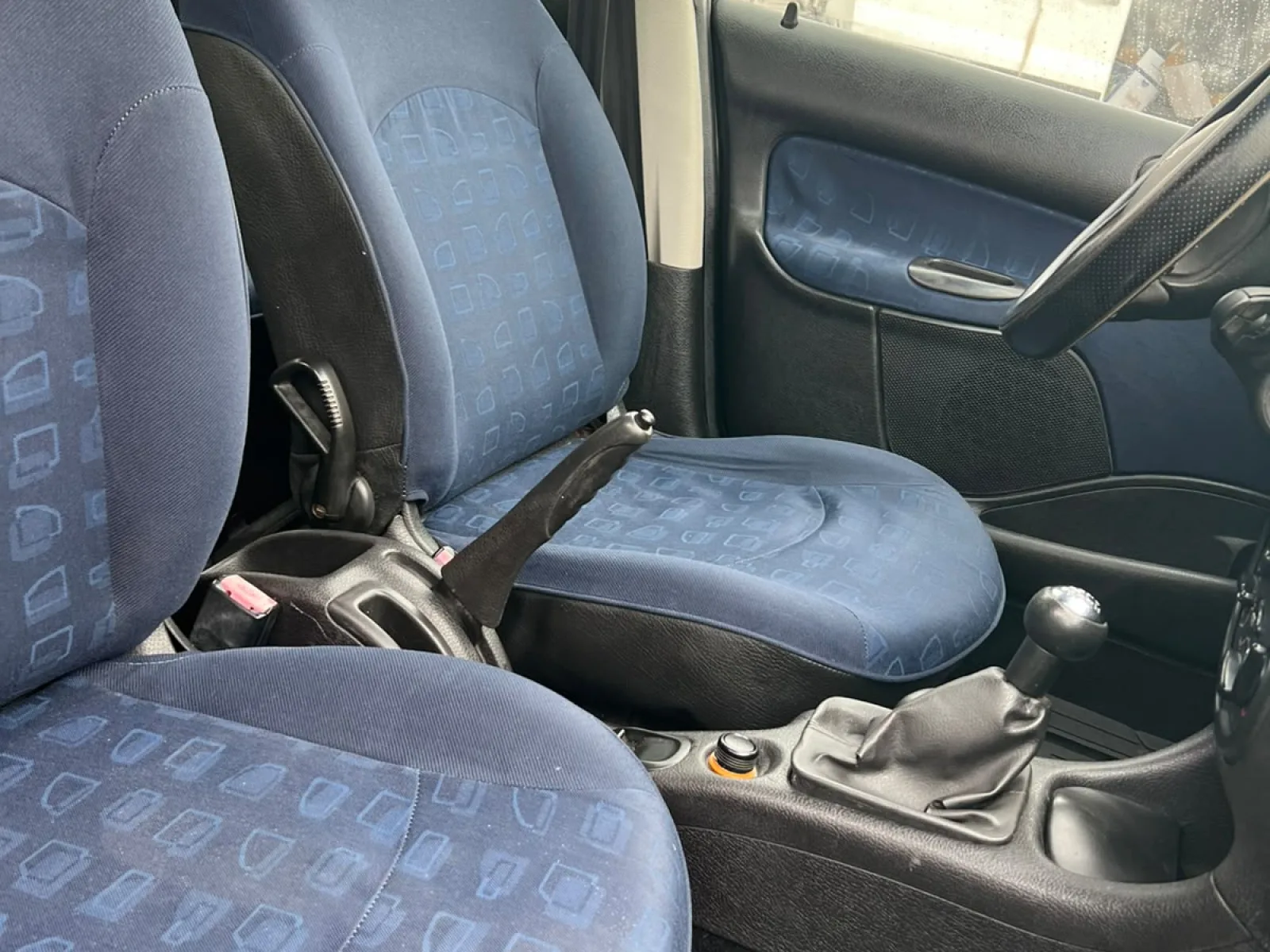 Peugeot 206  2003