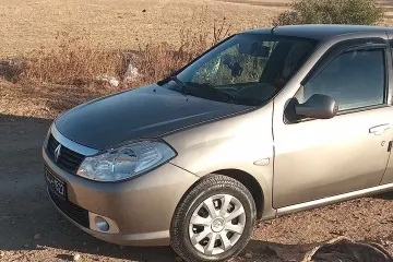 Renault Symbol  2010